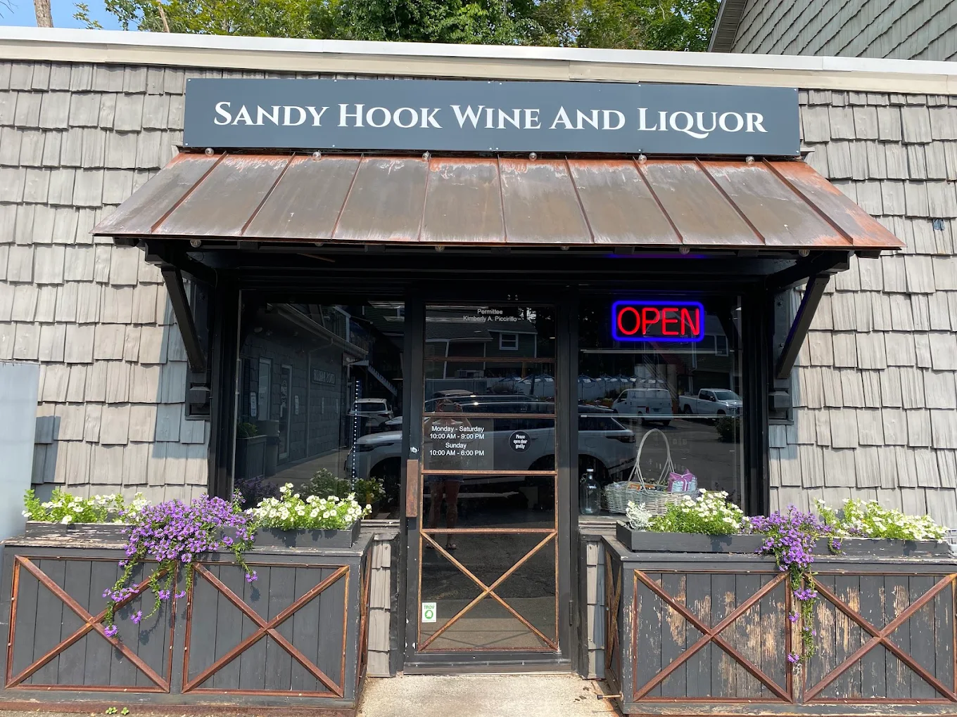 Sandy Hook Wine and Liquor storefront